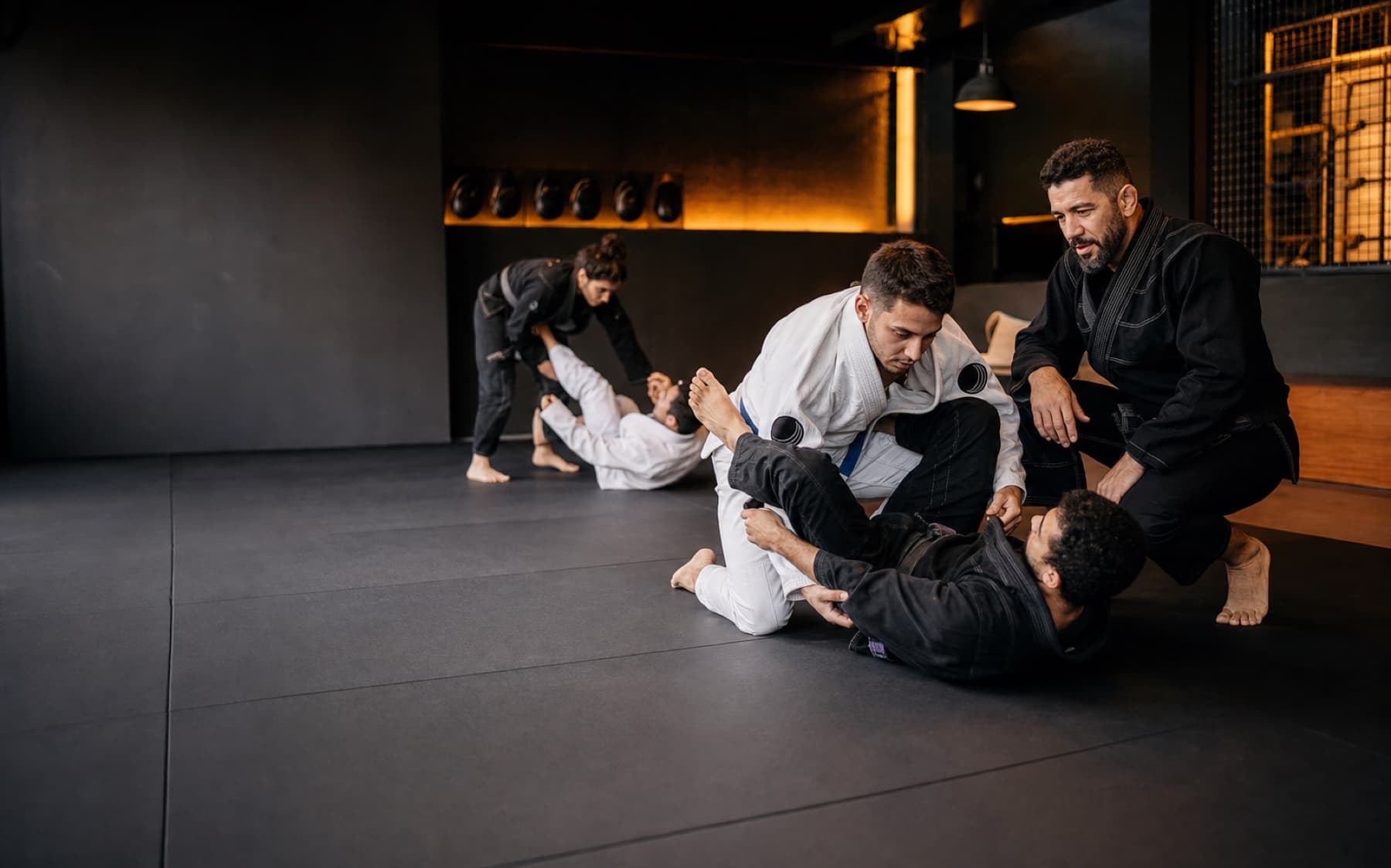 Treino de Jiu-Jitsu em uma academia